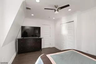 8 Franklin Pl, Montclair Twp., NJ 07042 - Photo 13