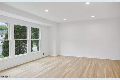 38 Billingsley Dr, Livingston, NJ 07039 - Photo 7