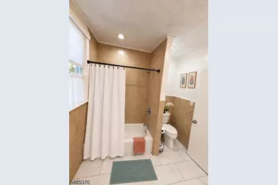 99 Vassar Ave #1st, Newark, NJ 07112 - Photo 3