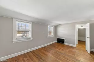 297 Lakeview Ave, Clifton, NJ 07011 - Photo 9