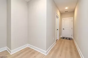 177 Jasmine Dr, Warren Township, NJ 07059 - Photo 15