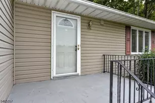 19 Dogwood Dr, Newton, NJ 07860 - Photo 3