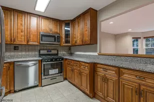 293 Greenfield Rd, Bridgewater, NJ 08807 - Photo 5