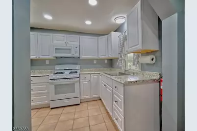 47 Court St #2, Flemington, NJ 08822 - Photo 5