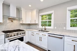 22 Mountainside Dr, Morris Township, NJ 07960 - Photo 7