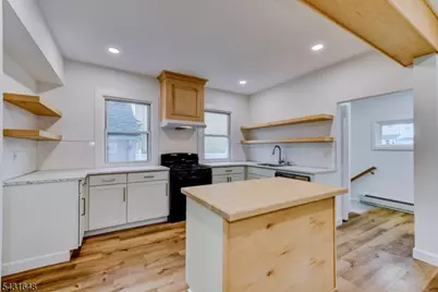 40 Grove St, Elmwood Park, NJ 07407 - Photo 23