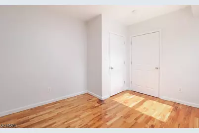 131 Armstrong Ave, Jersey City, NJ 07305 - Photo 15
