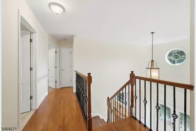 24 Taylor Ct, Parsippany, NJ 07054 - Photo 17