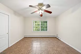 24 Taylor Ct, Parsippany, NJ 07054 - Photo 21