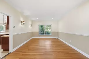 24 Taylor Ct, Parsippany, NJ 07054 - Photo 9