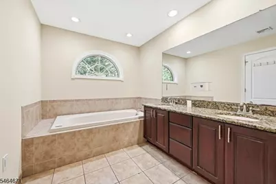 24 Taylor Ct, Parsippany, NJ 07054 - Photo 25