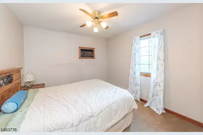 126 Hillman Dr, Elmwood Park, NJ 07407 - Photo 25