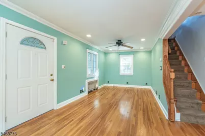 126 Hillman Dr, Elmwood Park, NJ 07407 - Photo 9