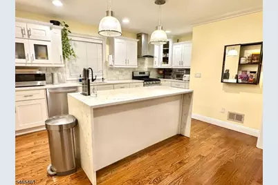 37 Miele Pl, Summit, NJ 07901 - Photo 3