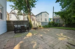 209 N 11th St, Newark, NJ 07107 - Photo 15