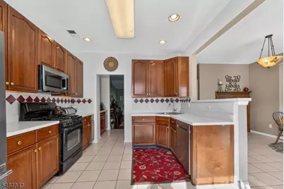 2 Clearbrook Ln, Raritan Township, NJ 08822 - Photo 7