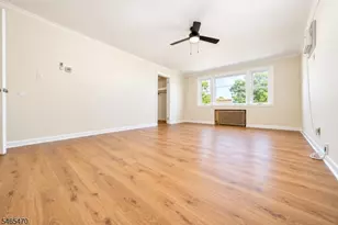 31 Blakely Pl, Garfield, NJ 07026 - Photo 3
