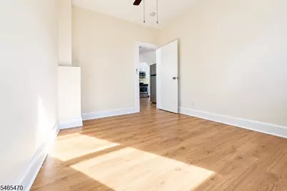 31 Blakely Pl, Garfield, NJ 07026 - Photo 11