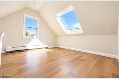 31 Blakely Pl, Garfield, NJ 07026 - Photo 17