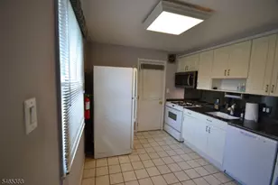 20 Long Hill Dr, Clifton, NJ 07013 - Photo 13