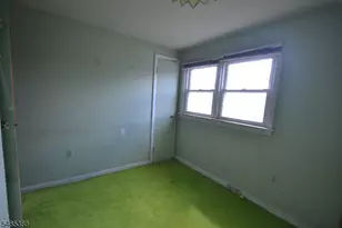 20 Long Hill Dr, Clifton, NJ 07013 - Photo 29