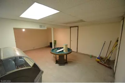 20 Long Hill Dr, Clifton, NJ 07013 - Photo 33