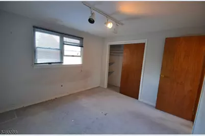20 Long Hill Dr, Clifton, NJ 07013 - Photo 25