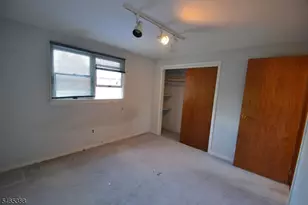20 Long Hill Dr, Clifton, NJ 07013 - Photo 25
