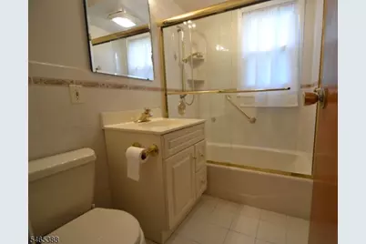 20 Long Hill Dr, Clifton, NJ 07013 - Photo 27
