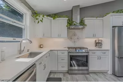 12 Essex Ave, Bernardsville, NJ 07924 - Photo 15