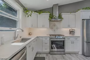 12 Essex Ave, Bernardsville, NJ 07924 - Photo 15