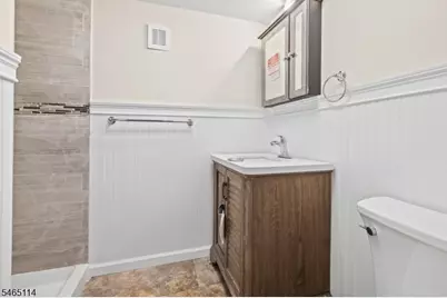 26 N Burnett St, East Orange, NJ 07017 - Photo 13