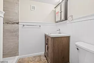 26 N Burnett St, East Orange, NJ 07017 - Photo 15