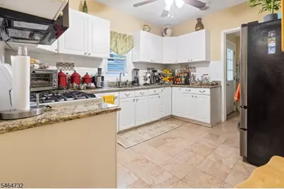 22 Ashwood Ter, West Orange Township, NJ 07052 - Photo 7