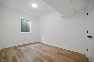 29 Spier Dr, Livingston, NJ 07039 - Photo 21