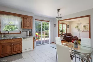 1 Longfellow Ln, Clark Township, NJ 07066 - Photo 19