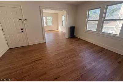 16 Lexington Ave #2L, Montclair, NJ 07042 - Photo 9