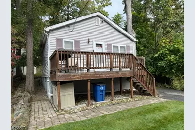 6 Jefferson Trl, Hopatcong, NJ 07843 - Photo 3