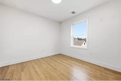807 Dennis Pl, Linden, NJ 07036 - Photo 27