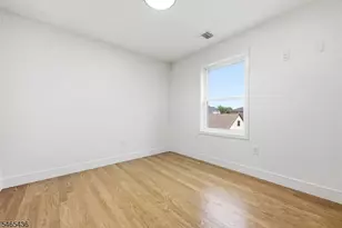 807 Dennis Pl, Linden, NJ 07036 - Photo 27