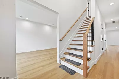 807 Dennis Pl, Linden, NJ 07036 - Photo 3