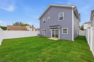 807 Dennis Pl, Linden, NJ 07036 - Photo 37