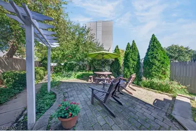 58 Somerset St, Somerville, NJ 08876 - Photo 37