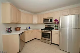 77 Potomac Dr, Bernards Township, NJ 07920 - Photo 5