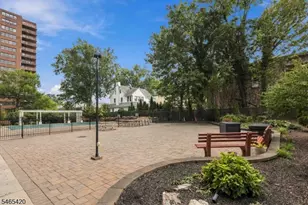 285 Aycrigg Ave, Passaic, NJ 07055 - Photo 25