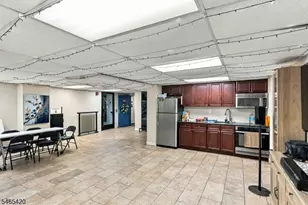 285 Aycrigg Ave, Passaic, NJ 07055 - Photo 21
