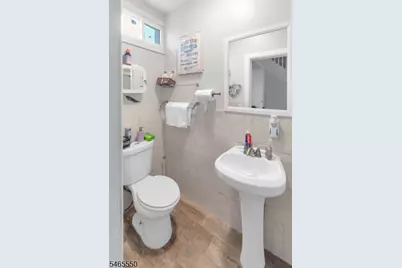 240 N 19th St, East Orange, NJ 07017 - Photo 11