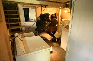 131 N 19th St, East Orange, NJ 07017 - Photo 17
