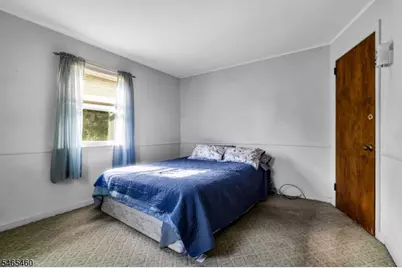 8 Somers Pl, South Bound Brook Boro, NJ 08880 - Photo 13