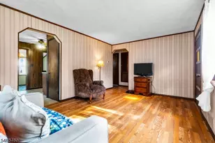 8 Somers Pl, South Bound Brook Boro, NJ 08880 - Photo 5